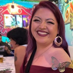 Meet your Posher, Idalia